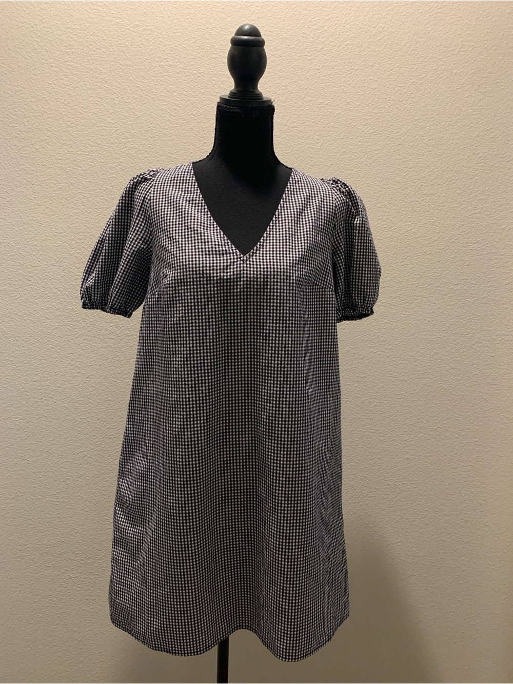 a new day Black and White Gingham V-Neck Puff Sleeve Dress (Size S)